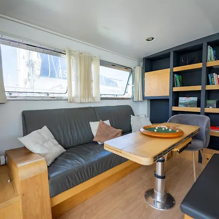 Úszó hotel Nomad La Rochelle