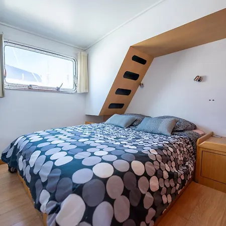 Úszó hotel Nomad La Rochelle